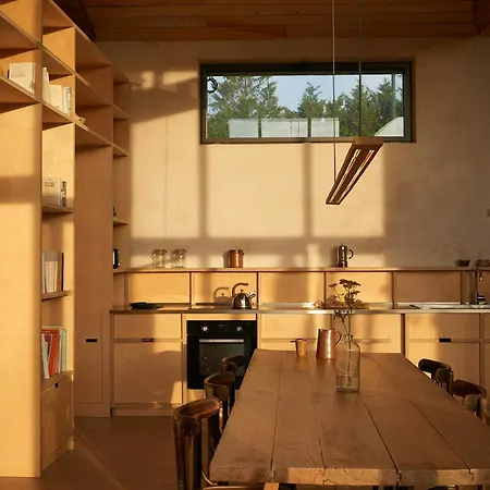 Restored Farm Near La Rochelle بيت للعطل La-Gripperie-Saint-Symphorien