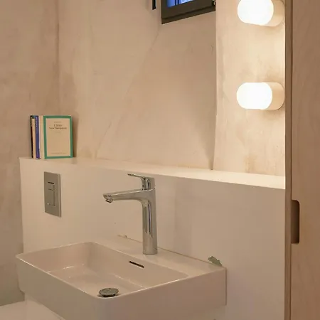 Restored Farm Near La Rochelle La-Gripperie-Saint-Symphorien