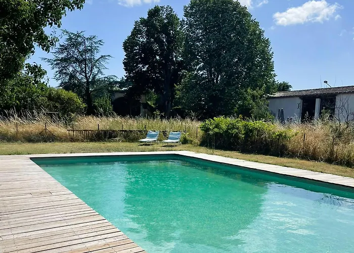 Restored Farm Near La Rochelle La-Gripperie-Saint-Symphorien